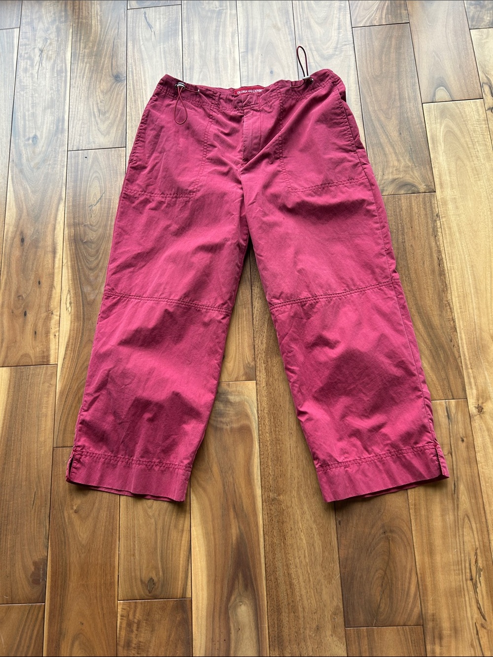 Gloria Vanderbilt Raspberry Capri Pants